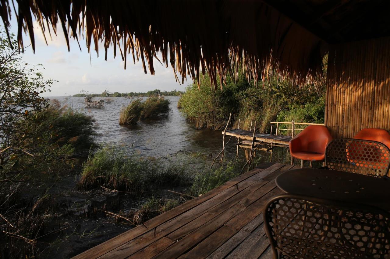 Wetlandcamp บ้านชายเล Phatthalung Buitenkant foto
