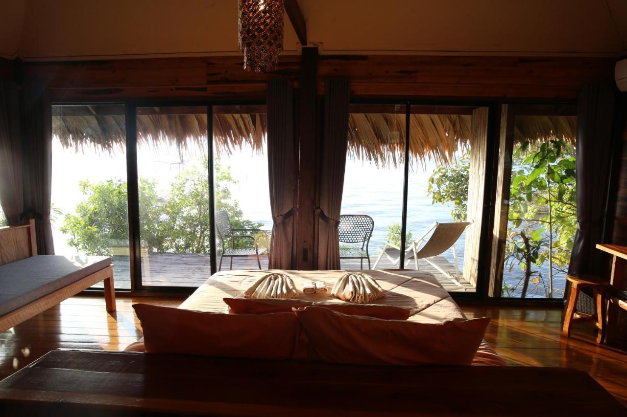 Wetlandcamp บ้านชายเล Phatthalung Buitenkant foto